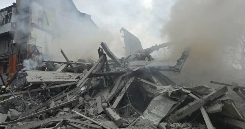 Rusiya qüvvələri Xarkova zərbə endirib, 12 nəfər xəsarət alıb