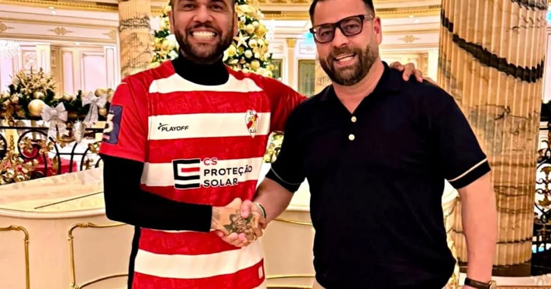 Dani Alveş Portuqaliya klubunu satın aldı