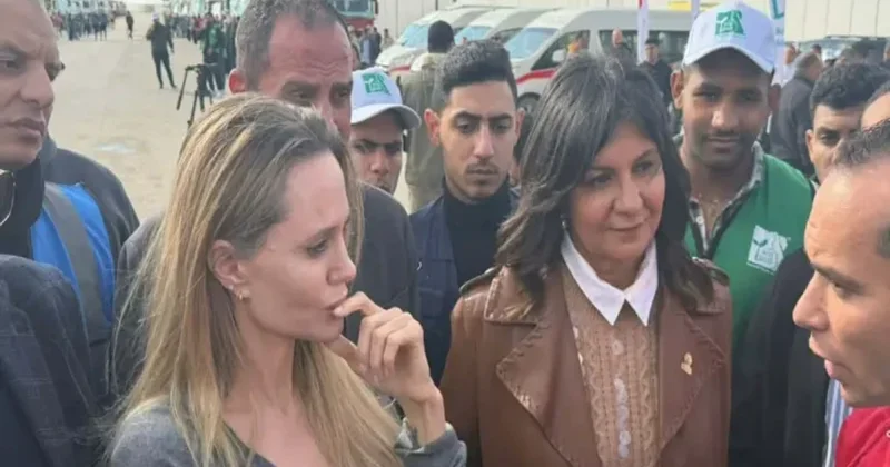 Ancelina Coli Rəfah keçid məntəqəsini ziyarət edib