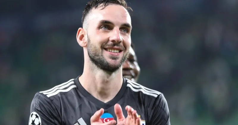 Yankoviç “Qarabağ”da qalacaq