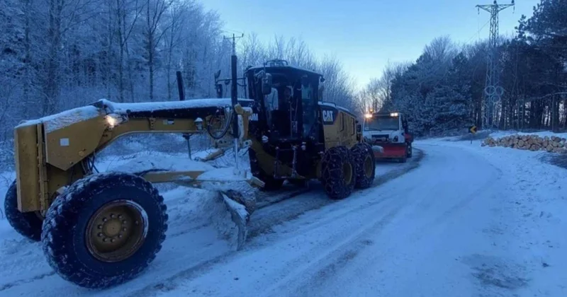 İsmayıllıda "Prado" buzlu yolda aşdı VİDEO