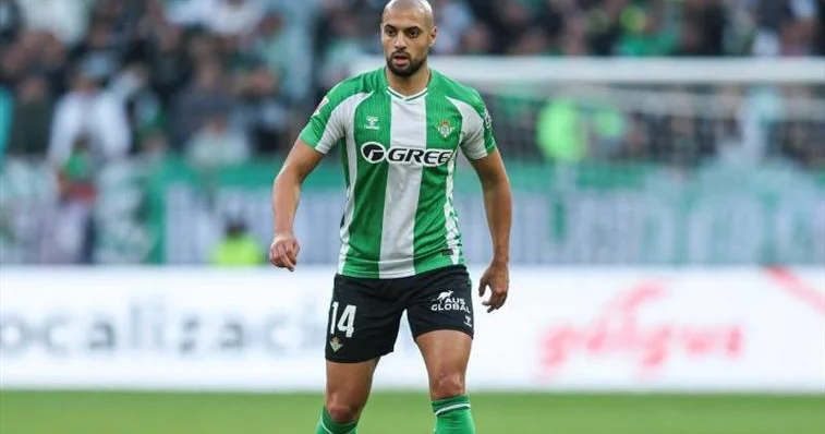 Real Betis Sofyan Amrabat üçün təklif irəli sürdü
