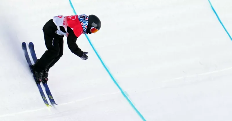 FIS выдала нейтральные статусы семи российским спортсменам