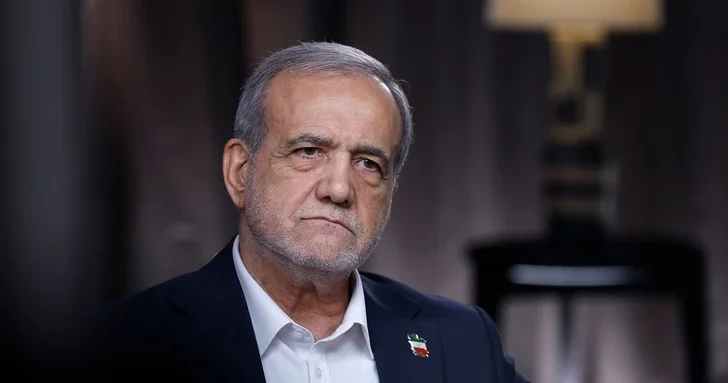 Масуд Пезешкиан: Не вините США, виноваты мы сами откровенное заявление на фоне массовых волнений