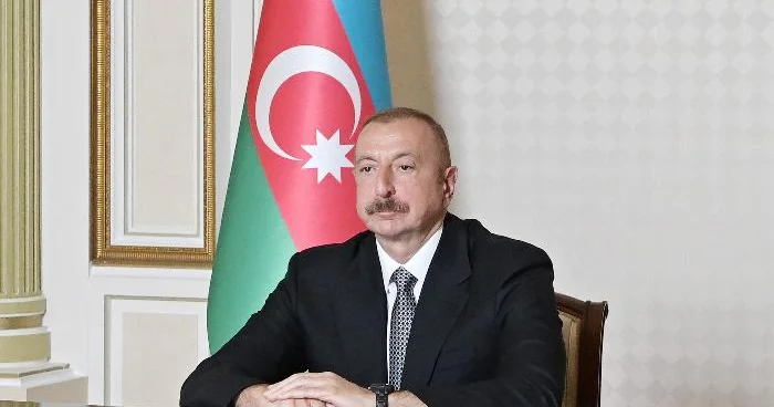 İlham Əliyev və Mehriban Əliyevadan keçmiş prezidentə başsağlığı