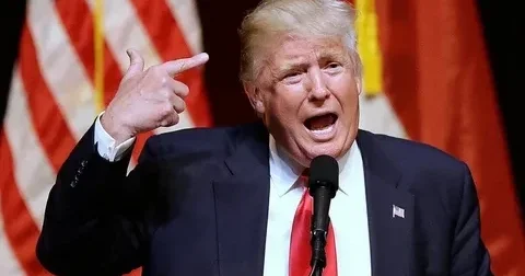 Дональд Трамп пообещал поддержать иранских протестующих