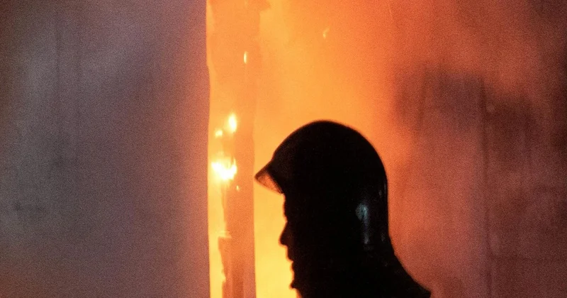 Gəncədə doqquzmərtəbəli binada yanğın olub