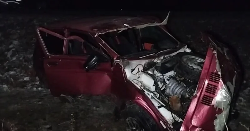 Oğuzda maşın aşdı, sürücü ağır xəsarət aldı