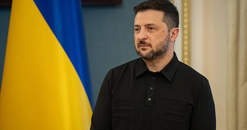 Zelenski Ukrayna Ordusunda dəyişiklikləri elan edib