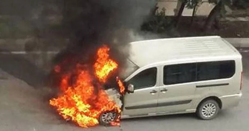 Qəbələdə Ford yandı