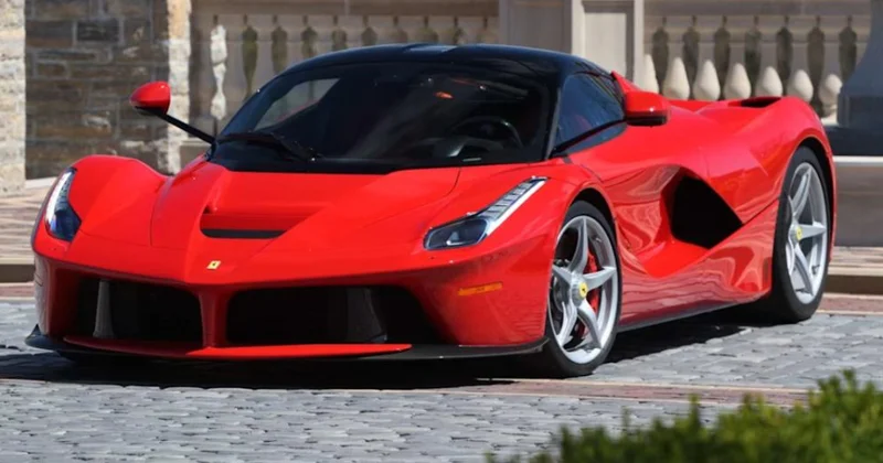 Ferrari планирует достичь прибыли в 9 млрд евро