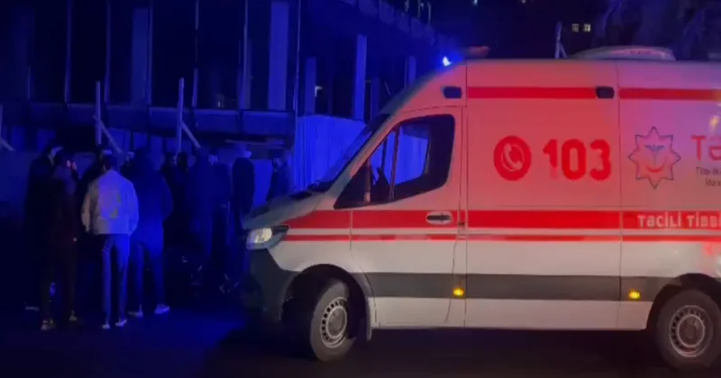 Bakıda təcili tibbi yardım avtomobili ilə motosiklet toqquşub, ölən var VİDEO