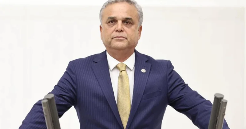 Daha bir müxalif deputat Ərdoğanın partiyasına keçir