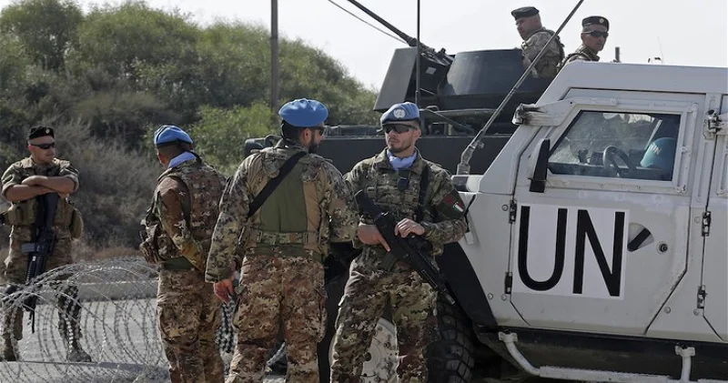 Израильские военные дважды за сутки обстреляли миротворцев ООН на юге Ливана