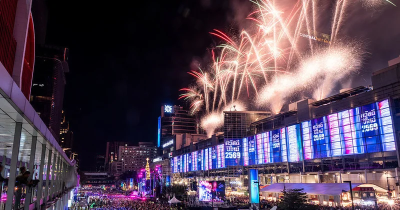 Taylandda Yeni il tətilinin ilk günlərində yol qəzalarında 100 dən çox insan həlak olub