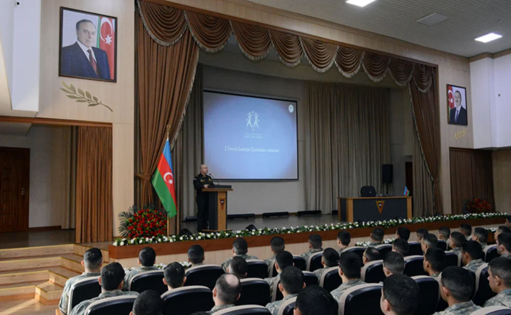 Gənclər Günü ilə əlaqədar ordumuzda silsilə bayram tədbirləri keçirildi FOTOLAR