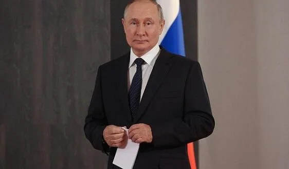 Hələ də Almaniyada dostlarım qalır Putin