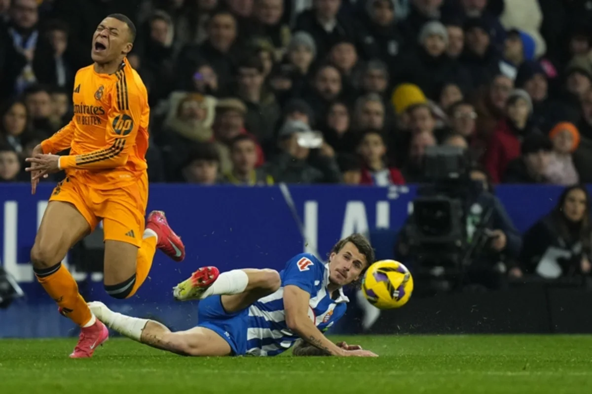 Espanyol un futbolçusu Mbappedən üzr istədi