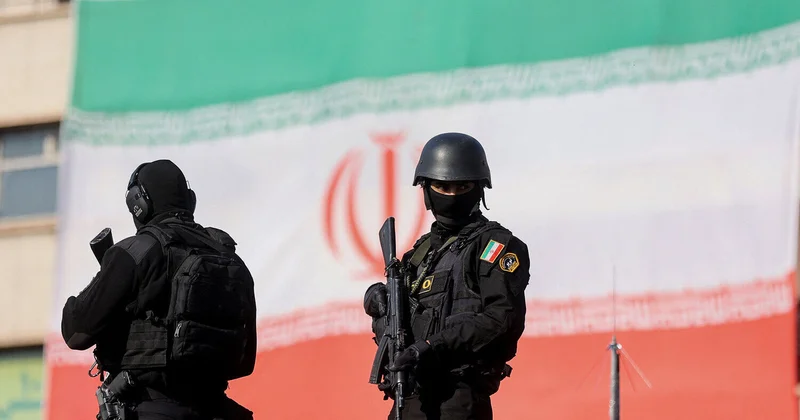 İran hakimiyyəti Oscar mükafatına namizəd olan senaristi həbs etdi