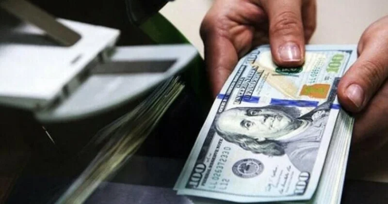 KİV: Trampın idarəetmə üslubu dolların məzənnəsinə mənfi təsir göstərir