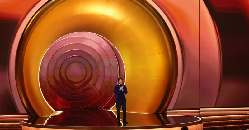 Президент США пригрозил засудить ведущего Грэмми за шутки об Эпштейне