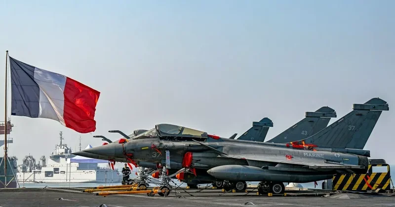 Оружейное фиаско Франции: заказчик отвернулся от Rafale Статья Pilot Auction Facility