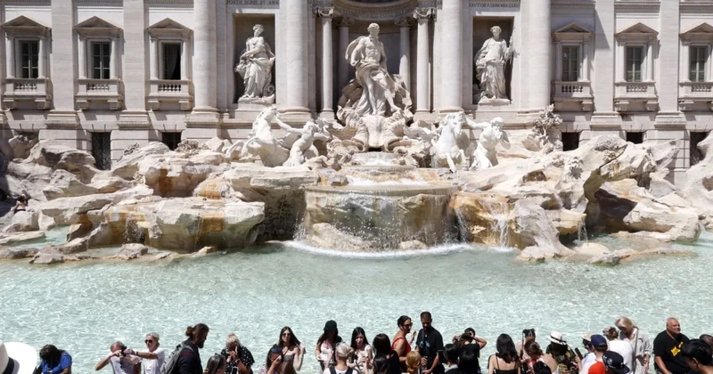 Romadakı Trevi fəvvarəsini ziyarət etmək ödənişli olub