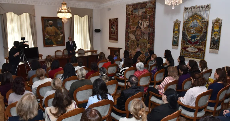 Ədəbiyyat Muzeyində cari ildə görüləcək işlər və gələcək hədəflər müzakirə olunub