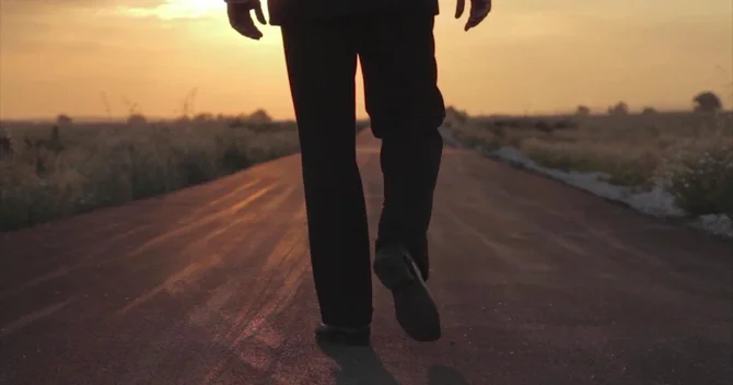 86 yaşlı kişi itkin düşüb