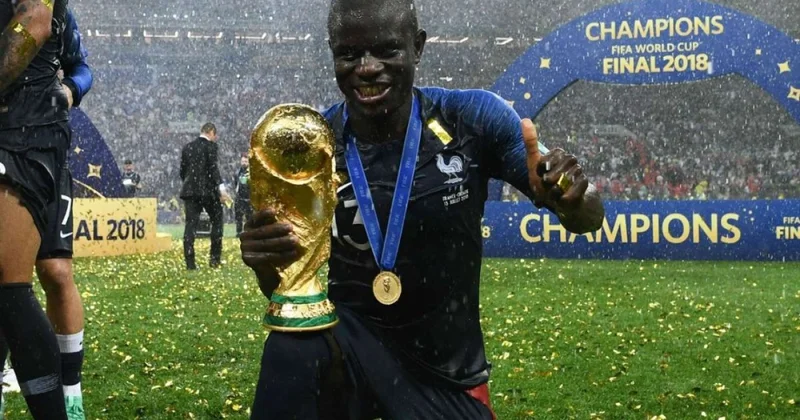 Kante “Fənərbağça”ya keçir