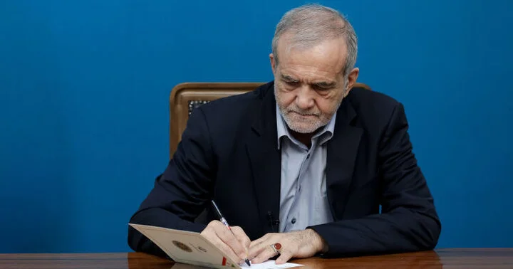 Pezeşkian göstəriş verdi: İran ABŞ danışıqları BAŞLAYIR