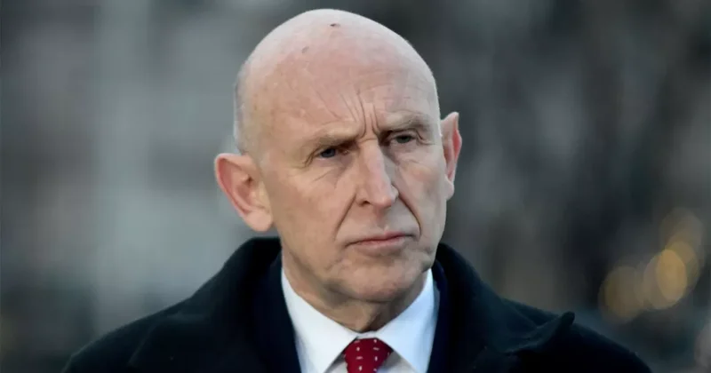 Министр обороны Британии: Мы усиливаем безопасность на военных объектах