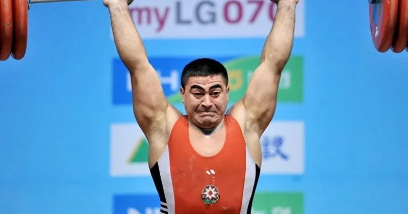 “Milli komandanın məşqçilər heyətində mənə yer tapılmadı” Nizami Paşayevin ə AÇIQLAMASI