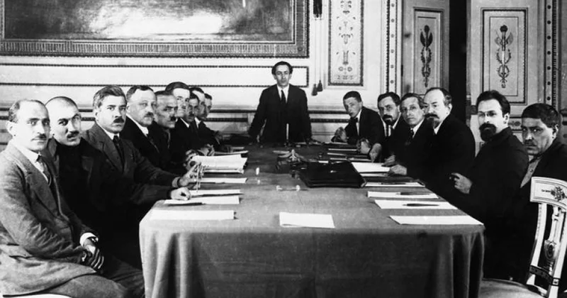 Qars və Moskva müqavilələri Naxçıvan üçün nə ifadə edirdi?..