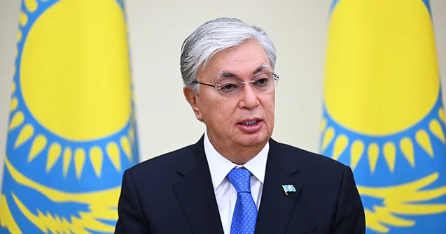 Tokayev Pakistana gedir