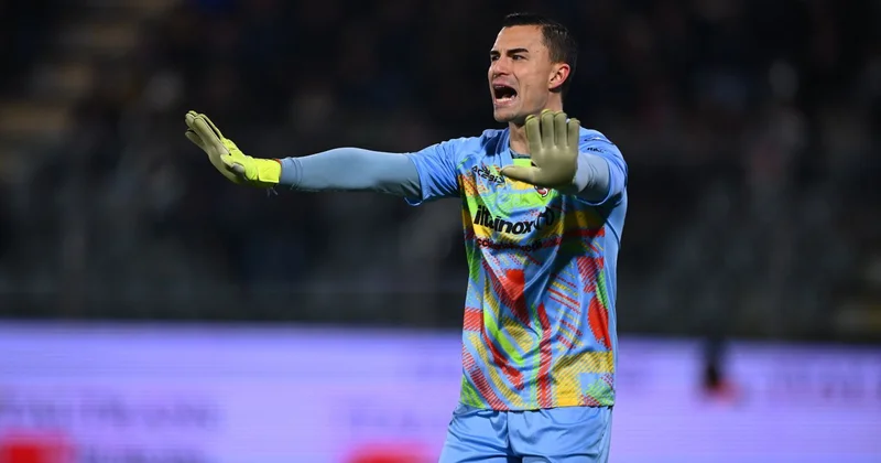 Atdığı petarda ilə “Kremoneze”nin qapıçısını kar edən azarkeş barmaqlarını itirib