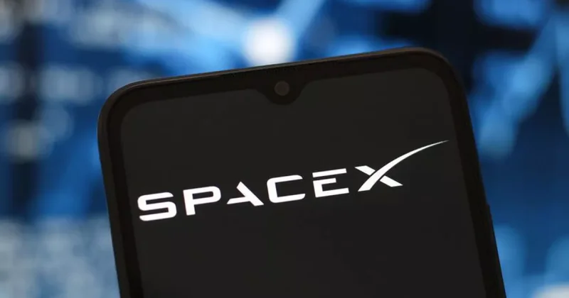 Bloomberg: SpaceX и xAI могут слиться на этой неделе
