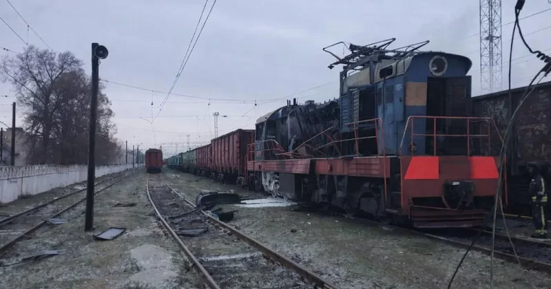 В Запорожье БПЛА атаковал тепловоз ФОТО