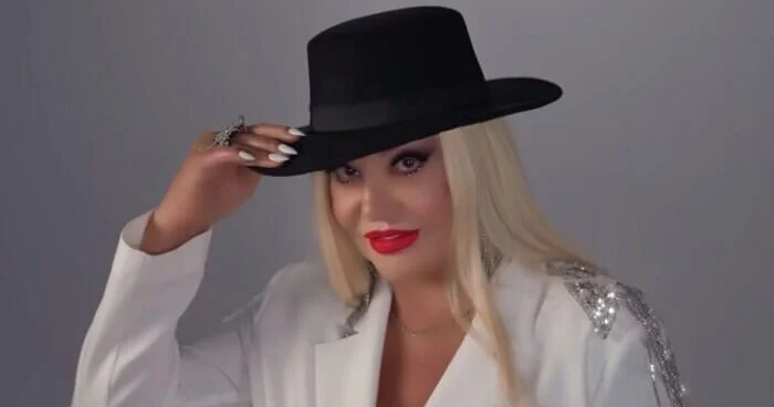 Ən yaxın rəfiqəm Aygün Kazımovadır