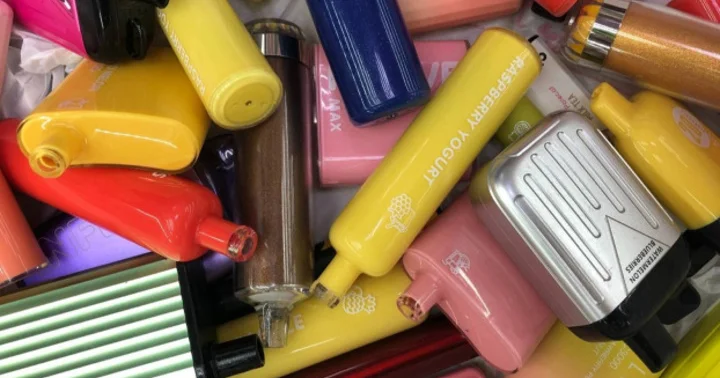 Под Ростовом трое подростков попали в реанимацию с пневмониями из за вейпов