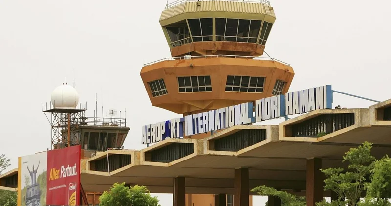 ИГИЛ атаковала турецкую авиатехнику в аэропорту Ниамея ВИДЕО