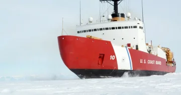 Buzqıran gəmilər qlobal siyasətin əsas alətinə çevrilir...