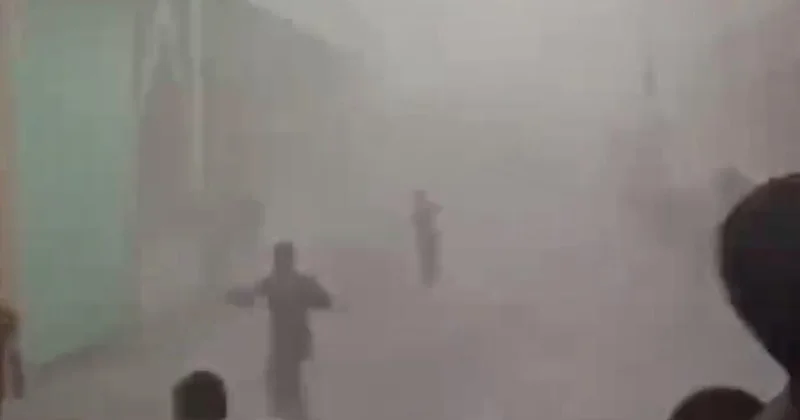 Мощный шторм обрушился на Индонезию ВИДЕО