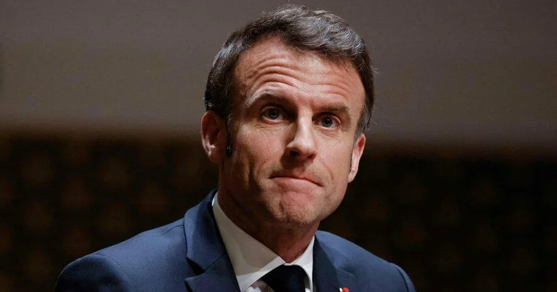 Makronun da adı Epşteyn sənədlərində hallandı: Fransa ayağa qalxdı