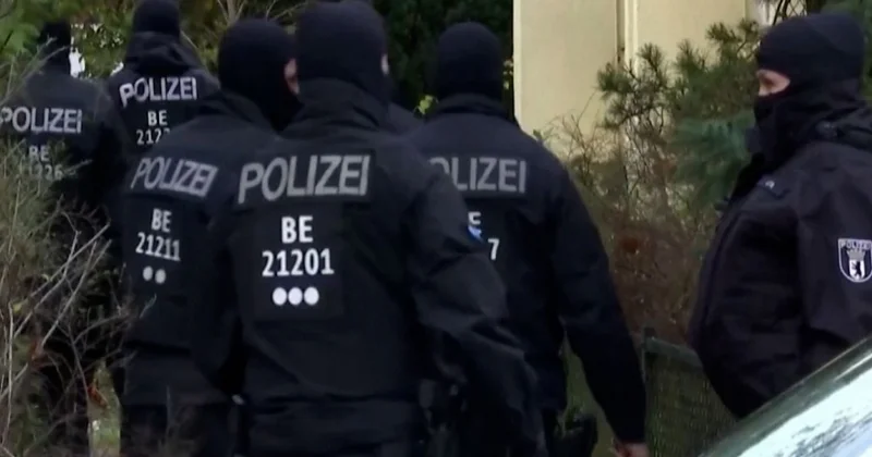 Almaniya Rusiyanın müdafiə şirkətlərinə işləyən beş nəfəri saxlayıb