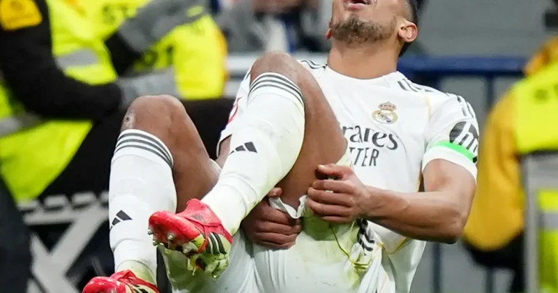 Cud Bellinqem təxminən bir ay meydanlardan uzaq qalacaq