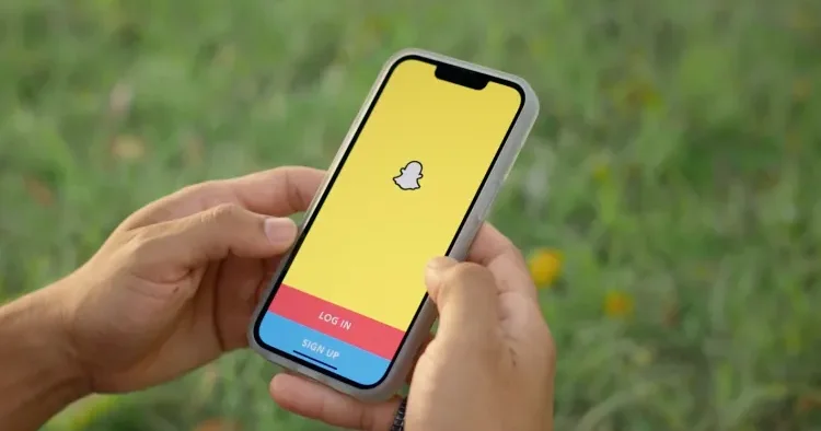 Bu ölkədə yarım milyona yaxın azyaşlının “Snapchat” hesabı BAĞLANDI