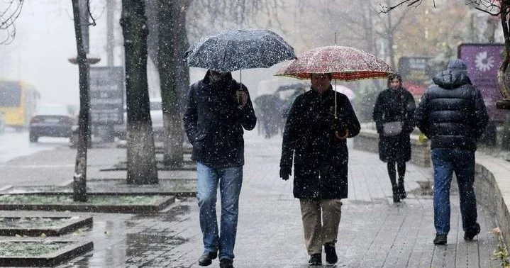 Синоптики предупредили о похолодании и гололеде в Баку