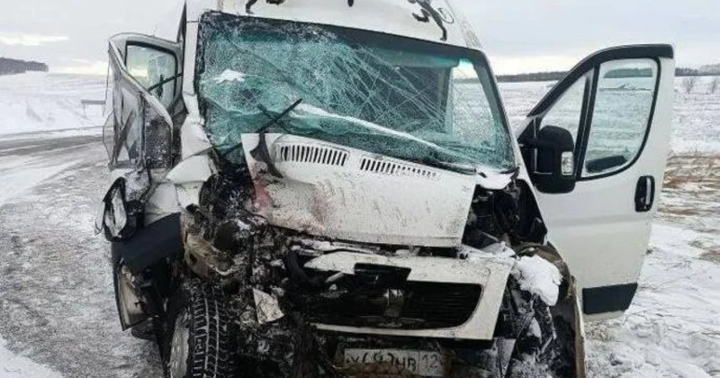 Rusiyada avtobusla yük maşını toqquşub, 5 uşaq ölüb