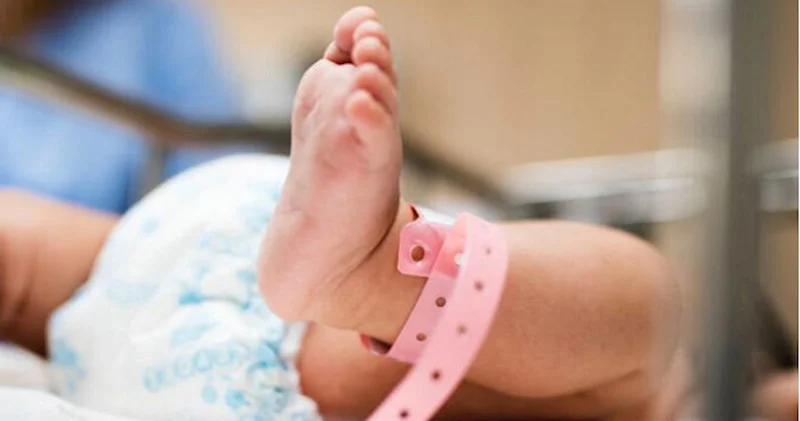 Sabirabadda körpə ölümünə səbəb olan mama ginekoloq sənədi saxtalaşdırıbmış DETALLAR